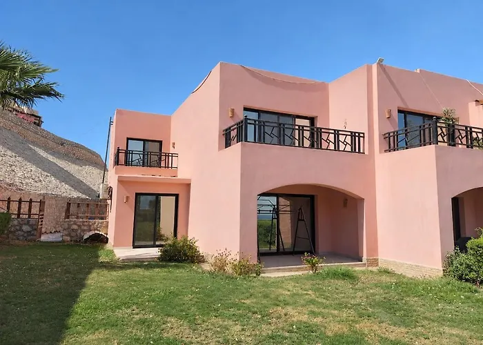 In The View Compound, First Row On The Sea, 3 Bedrooms, Two Floors Hurghada
