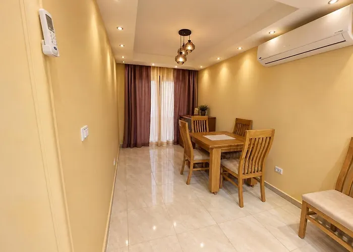 Villa In The View Compound, First Row On The Sea, 3 Bedrooms, Two Floors Hurghada